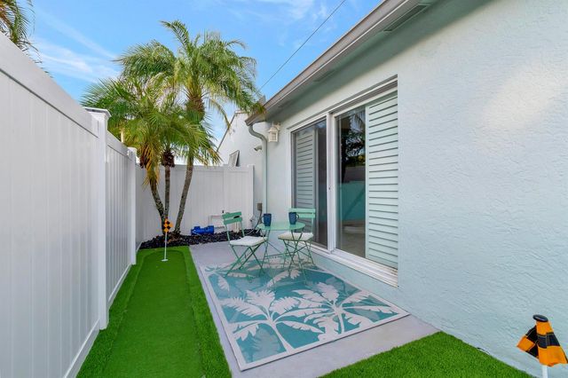 310 GULFSTREAM Drive, Delray Beach, FL 33444