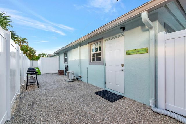 310 GULFSTREAM Drive, Delray Beach, FL 33444