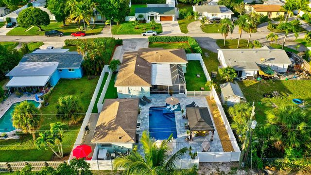 310 GULFSTREAM Drive, Delray Beach, FL 33444