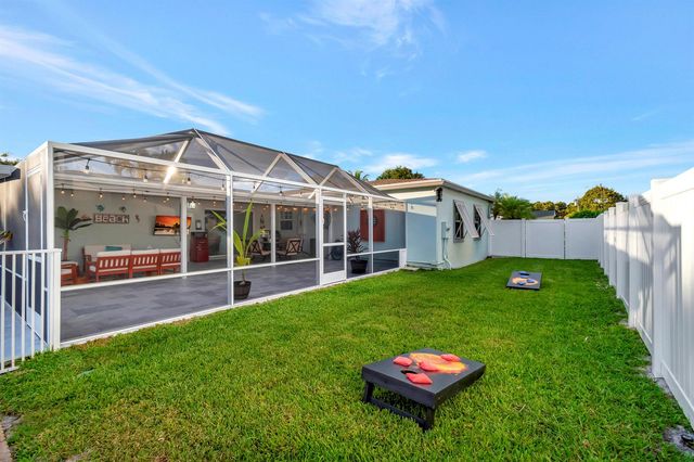 310 GULFSTREAM Drive, Delray Beach, FL 33444