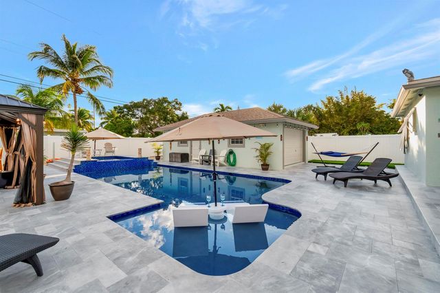310 GULFSTREAM Drive, Delray Beach, FL 33444