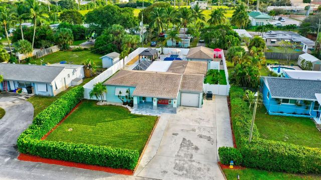 310 GULFSTREAM Drive, Delray Beach, FL 33444