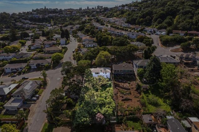 184 42nd Avenue, San Mateo, CA 94403