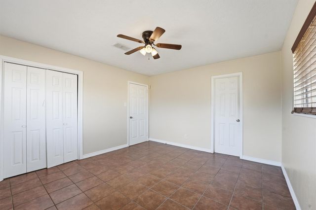 205 Mary Jo Street, Cleveland, TX 77328