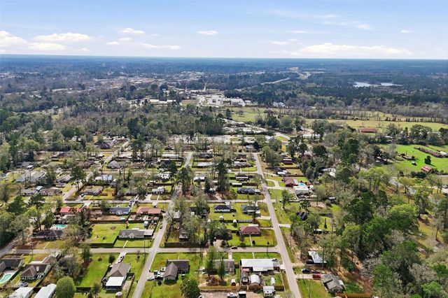 205 Mary Jo Street, Cleveland, TX 77328