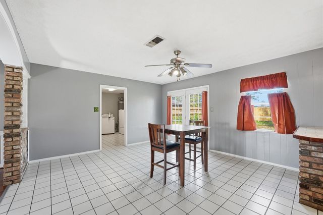 205 Mary Jo Street, Cleveland, TX 77328