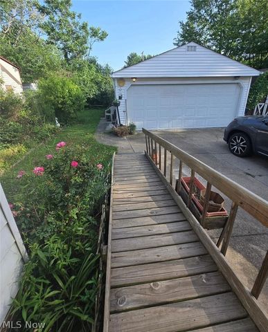 3105 Searsdale Avenue, Cleveland, OH 44109