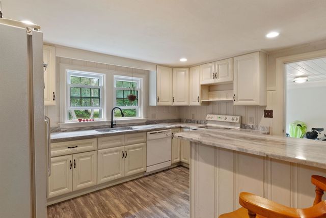 84 Locke Road, Hampton, NH 03842