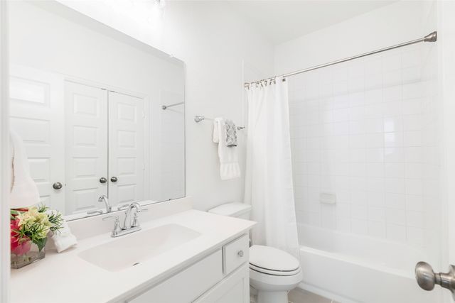 9605 Sunset Lane, Oak Point, TX 75068