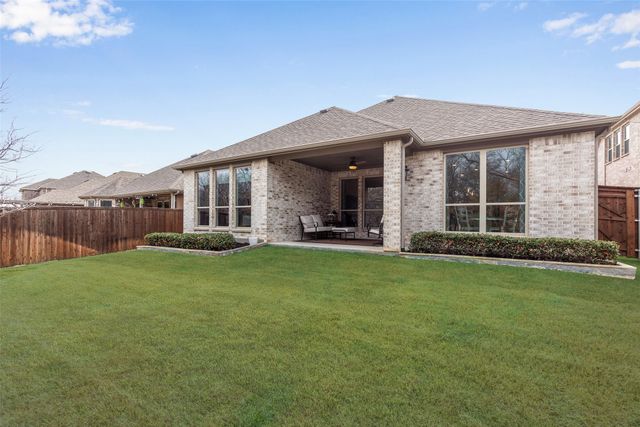 9605 Sunset Lane, Oak Point, TX 75068