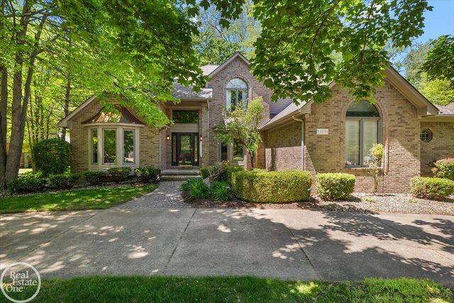 53291 Shanelle Lane, Shelby Twp, MI 48315