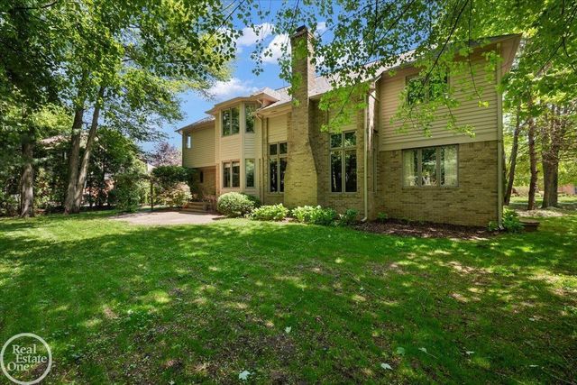 53291 Shanelle Lane, Shelby Twp, MI 48315