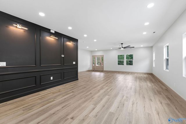 2092 Browns Valley Road, Guntersville, AL 35976
