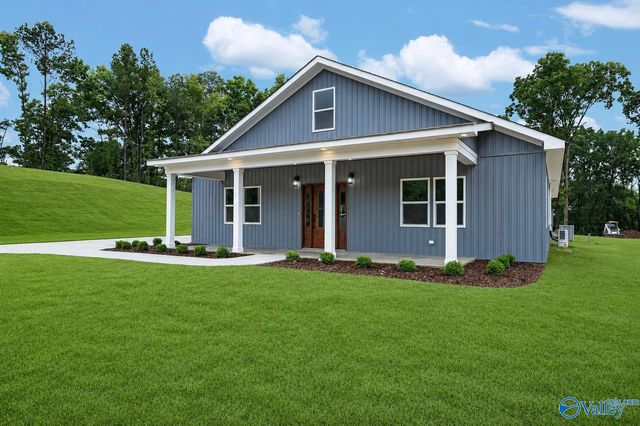 2092 Browns Valley Road, Guntersville, AL 35976