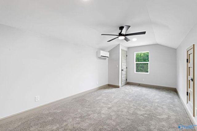 2092 Browns Valley Road, Guntersville, AL 35976