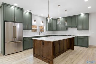 2092 Browns Valley Road, Guntersville, AL 35976