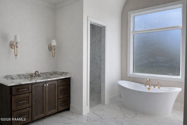 107 Leaning Oak Drive, Lafayette, LA 70508