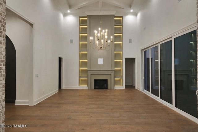 107 Leaning Oak Drive, Lafayette, LA 70508