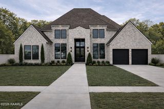 107 Leaning Oak Drive, Lafayette, LA 70508