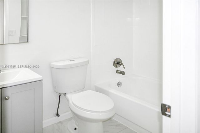 1021 Mockingbird Ln 202, Plantation, FL 33324