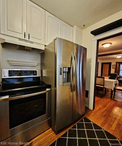 1208 Emmons Avenue, Birmingham, MI 48009
