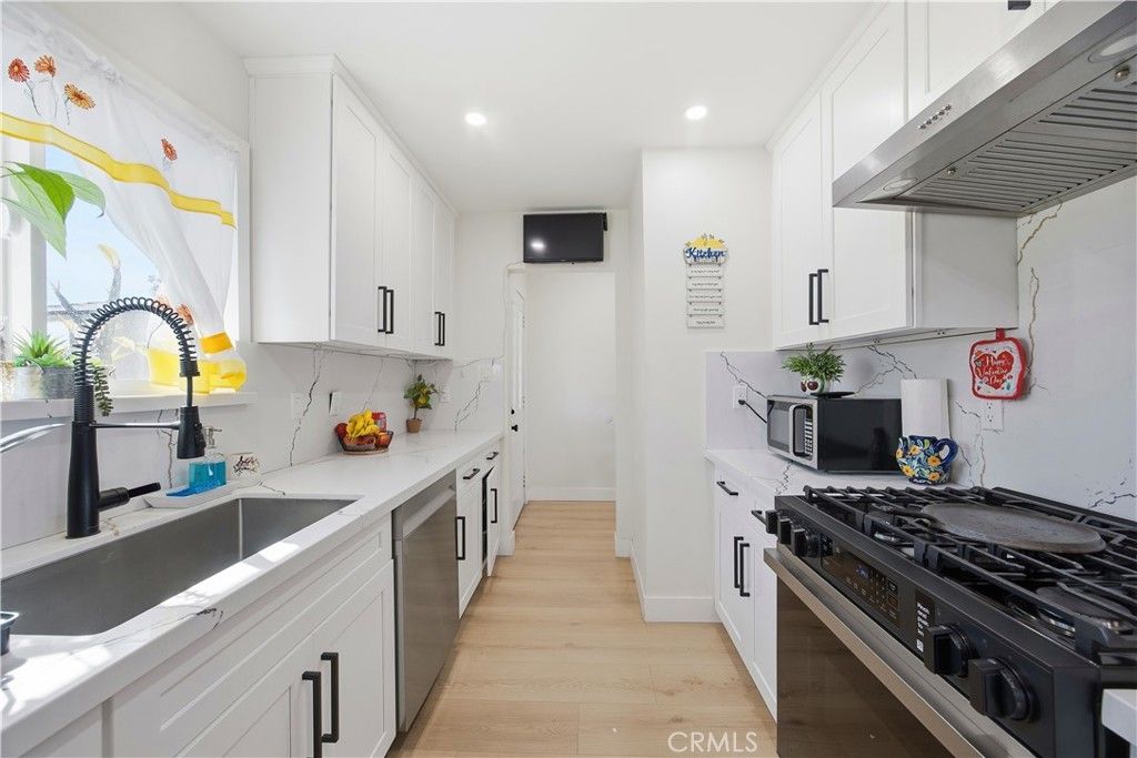 Image 11 of property listing at 15625 Loukelton, La Puente, CA 91744