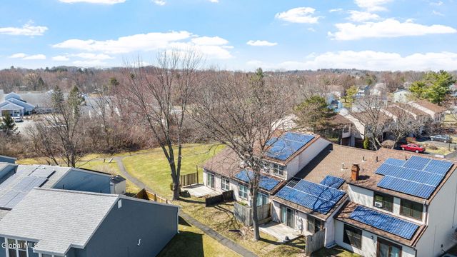 19 Kensington Square, Cohoes, NY 12047