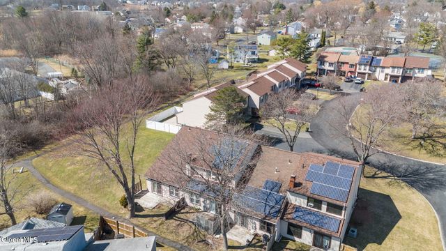 19 Kensington Square, Cohoes, NY 12047