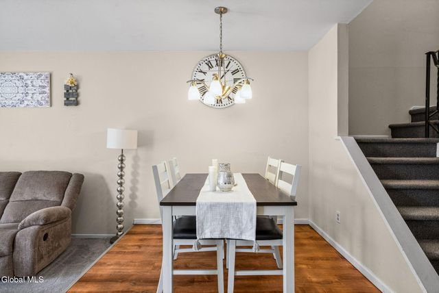 19 Kensington Square, Cohoes, NY 12047