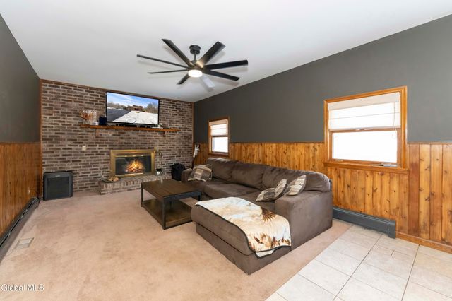 1000 Stony Point Road, Schodack, NY 12033