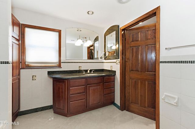 1000 Stony Point Road, Schodack, NY 12033