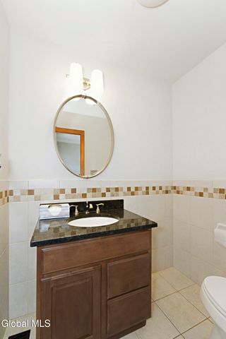 1000 Stony Point Road, Schodack, NY 12033