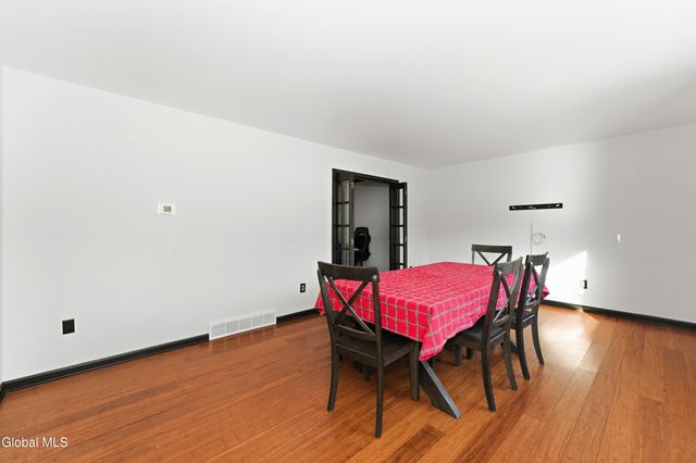 1000 Stony Point Road, Schodack, NY 12033