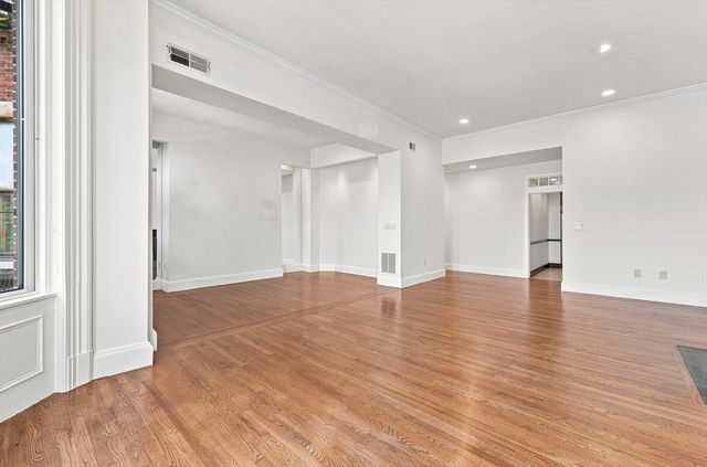 398 Beacon Street 3, Boston, MA 02116