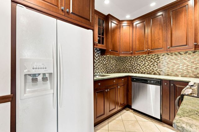 398 Beacon Street 3, Boston, MA 02116