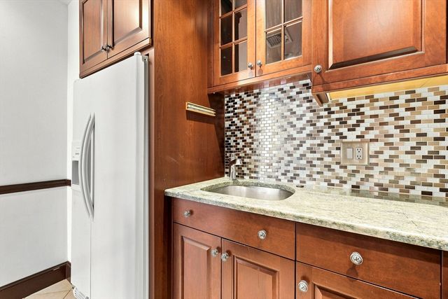 398 Beacon Street 3, Boston, MA 02116
