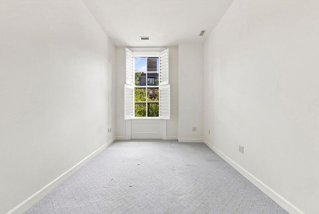 398 Beacon Street 3, Boston, MA 02116