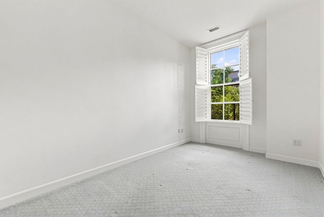 398 Beacon Street 3, Boston, MA 02116