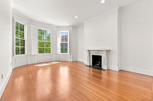 398 Beacon Street 3, Boston, MA 02116