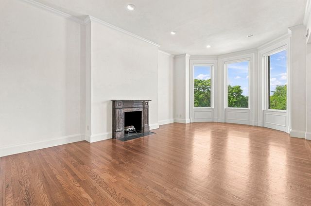 398 Beacon Street 3, Boston, MA 02116