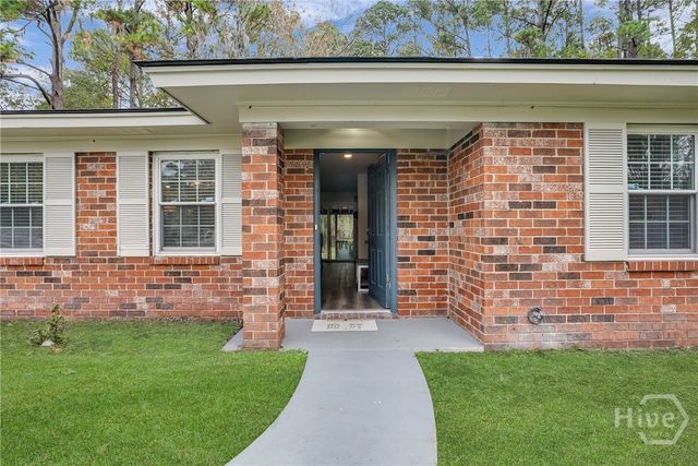 202 Sunderland Drive, Savannah, GA 31406