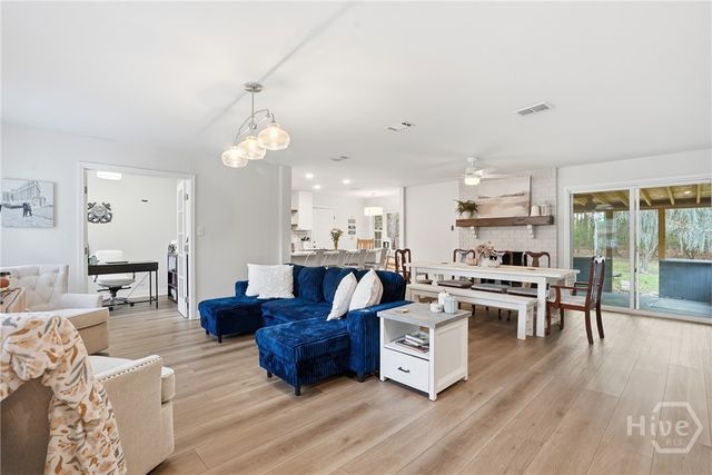 202 Sunderland Drive, Savannah, GA 31406