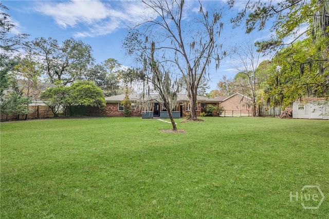 202 Sunderland Drive, Savannah, GA 31406