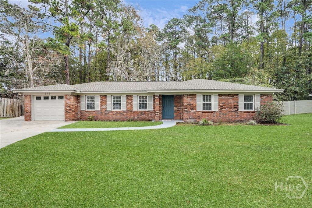 202 Sunderland Drive, Savannah, GA 31406