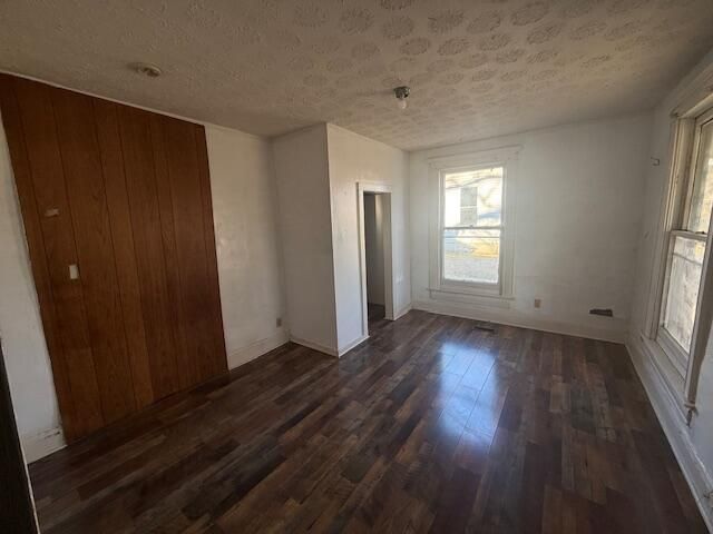 1621 W Chestnut Street, Springfield, MO 65802