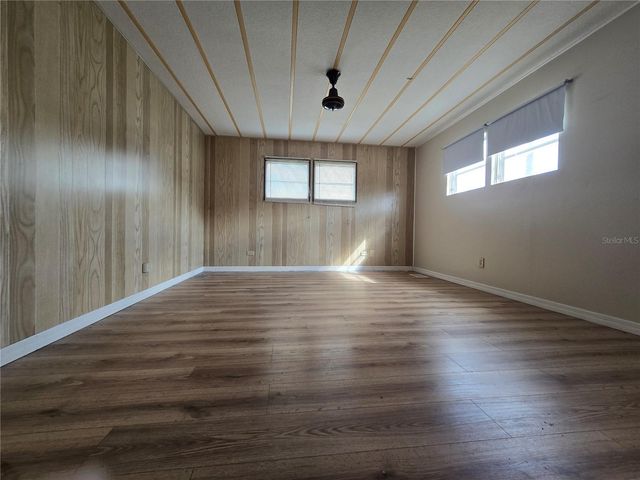 1805 BLUE LAKE DRIVE, Lakeland, FL 33801