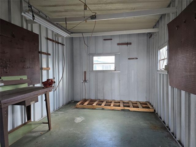 1805 BLUE LAKE DRIVE, Lakeland, FL 33801