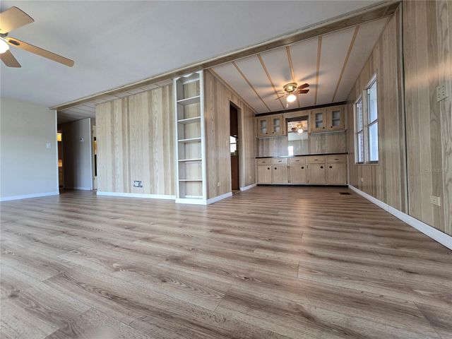 1805 BLUE LAKE DRIVE, Lakeland, FL 33801