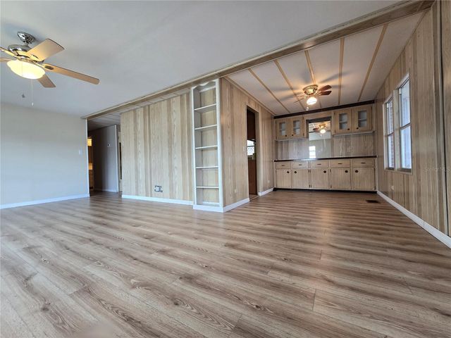 1805 BLUE LAKE DRIVE, Lakeland, FL 33801