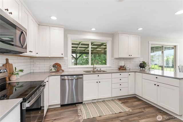 319 Vancouver Street, Sumas, WA 98295